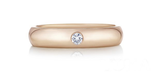 1_C78226_DB_CLASSIC_ONE_DIAMOND_BAND_4MM_ROSE_GOLD_V3_CMYK.tif